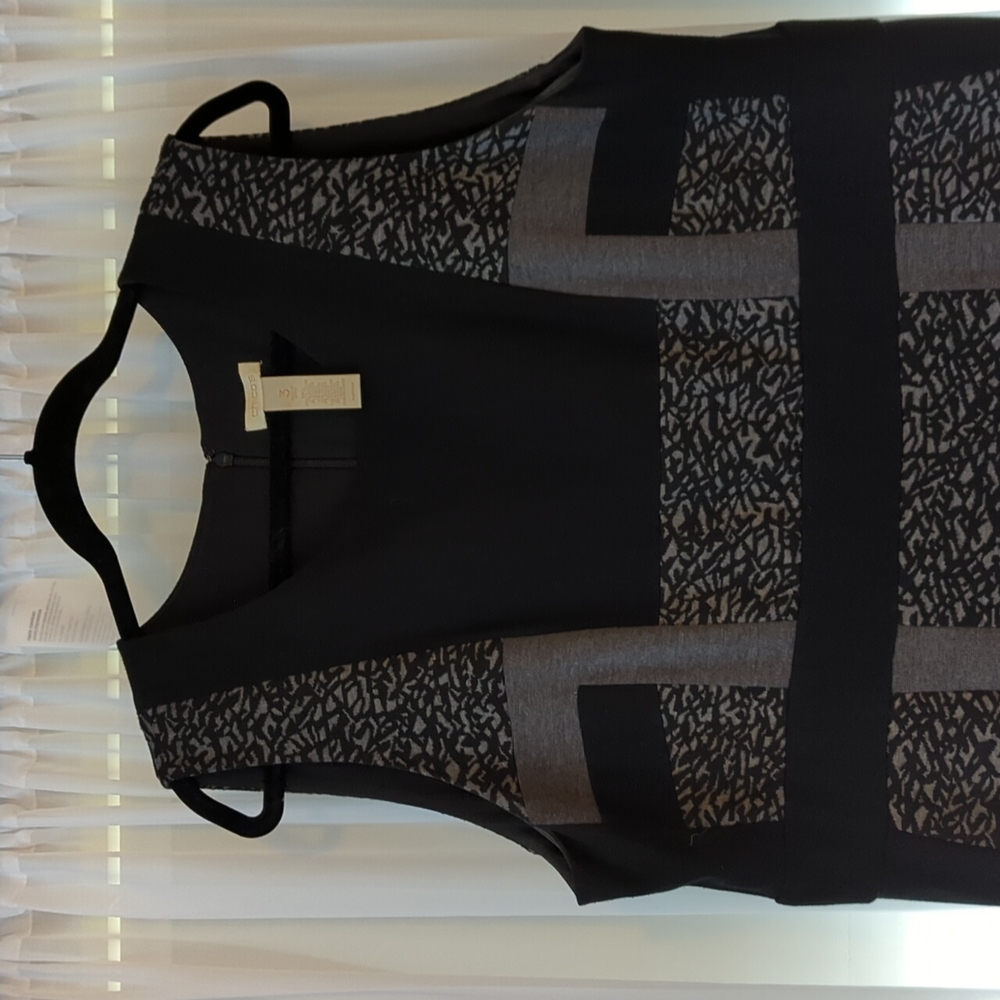 Chicos size 3 black & grey color block patterned dress.